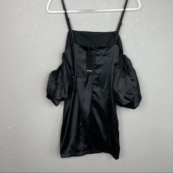 BNWT! NASTY GAL Cold Shoulder Mini Dress Size 4 - Picture 8 of 9